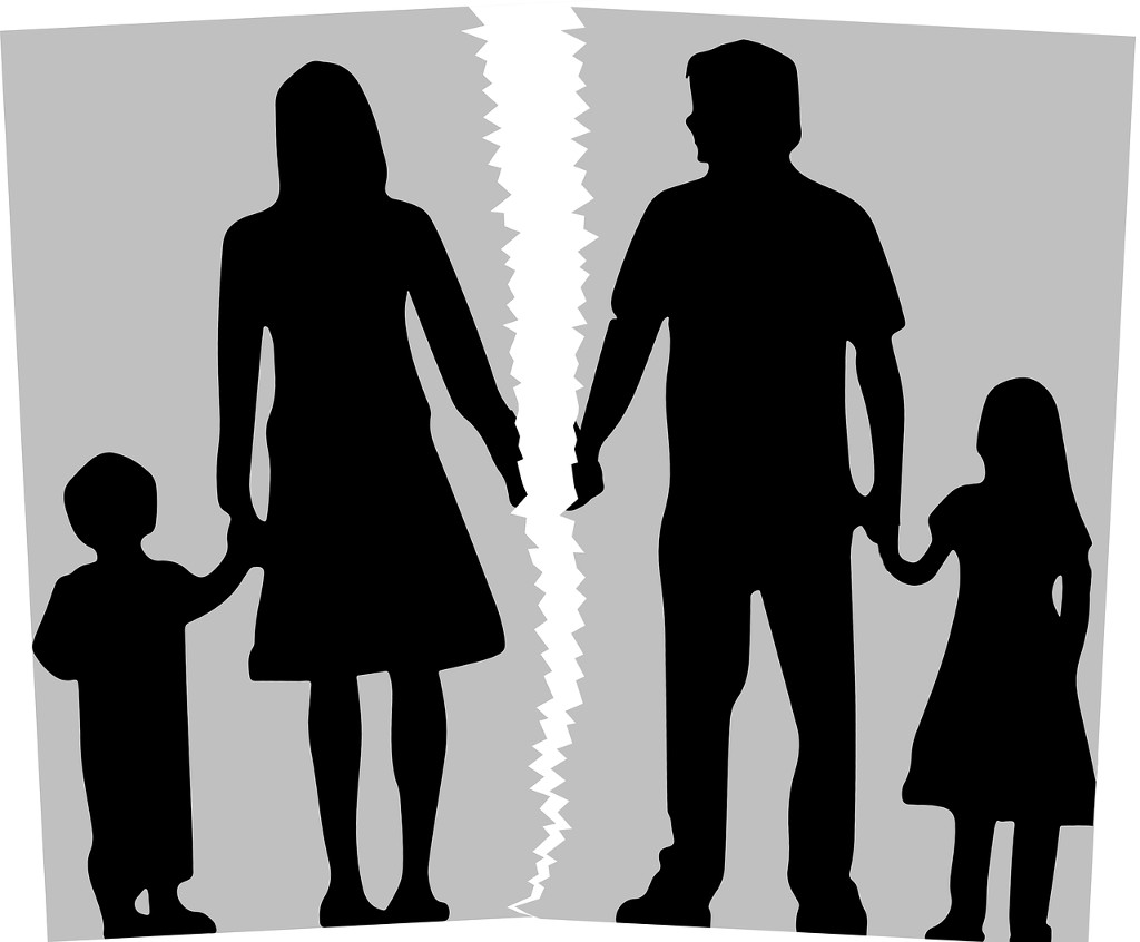 egyedülálló szülők többnejűség társkereső